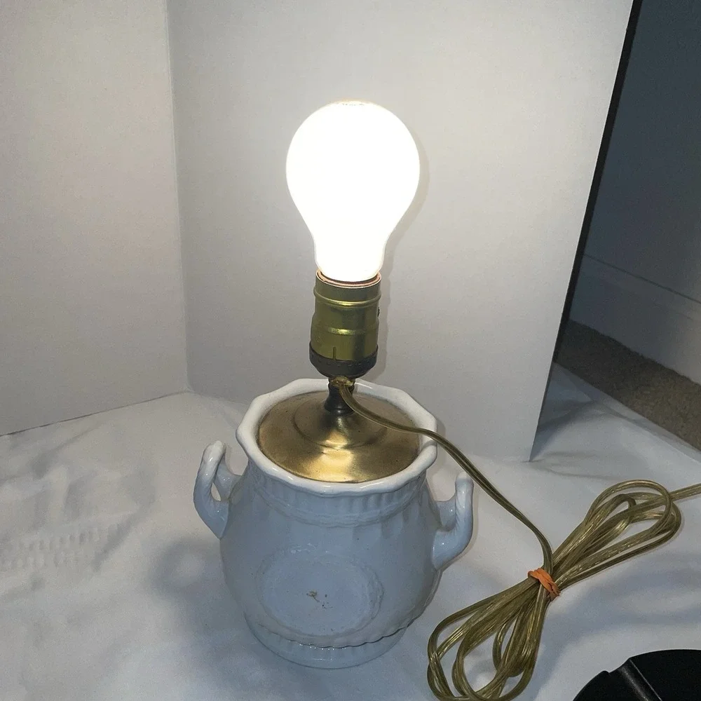 Vintage White Ceramic Urn Table Lamp Neoclassical Laurel Wreath Double Handle